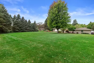 N8W27287  Woodridge Ln, Pewaukee, WI 53188 - Photo 49