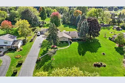 N8W27287  Woodridge Ln, Pewaukee, WI 53188 - Photo 51