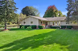 N8W27287 Woodridge Ln, Pewaukee, WI 53188 - Photo 55