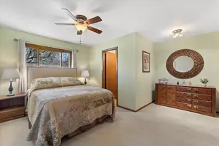 N8W27287 Woodridge Ln, Pewaukee, WI 53188 - Photo 23