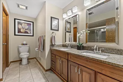 N8W27287  Woodridge Ln, Pewaukee, WI 53188 - Photo 21