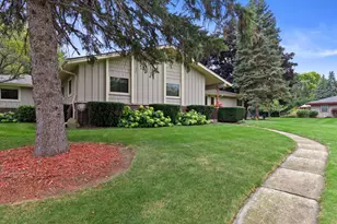 N8W27287 Woodridge Ln, Pewaukee, WI 53188 - Photo 65