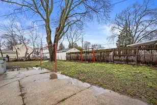 5863 N 62nd St, Milwaukee, WI 53218 - Photo 19