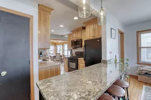 3372 N 92nd St, Milwaukee, WI 53222 - Photo 7