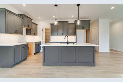 1624  Red Clover St, Holmen, WI 54636 - Photo 5