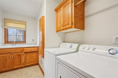 16605 W Sumerland Ct, New Berlin, WI 53151 - Photo 27