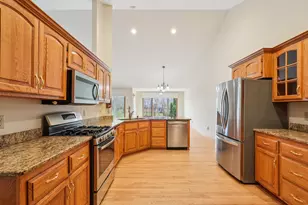 16605 W Sumerland Ct, New Berlin, WI 53151 - Photo 13