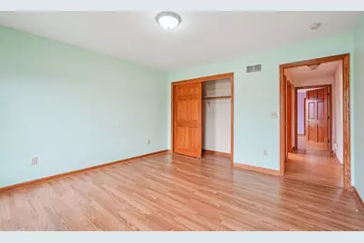 16605 W Sumerland Ct, New Berlin, WI 53151 - Photo 23