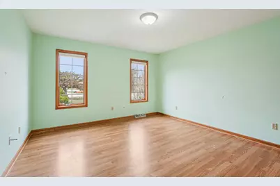 16605 W Sumerland Ct, New Berlin, WI 53151 - Photo 21