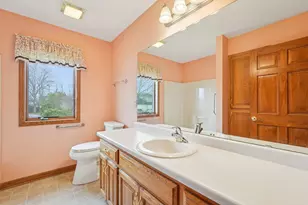 16605 W Sumerland Ct, New Berlin, WI 53151 - Photo 25