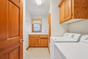 16605 W Sumerland Ct, New Berlin, WI 53151 - Photo 29