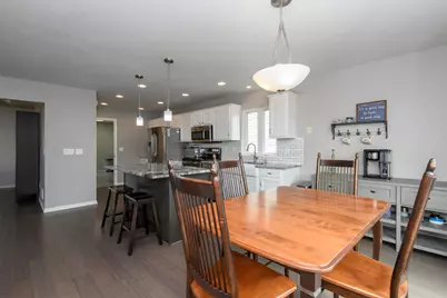 W231N7020  Homestead Ct, Sussex, WI 53089 - Photo 13