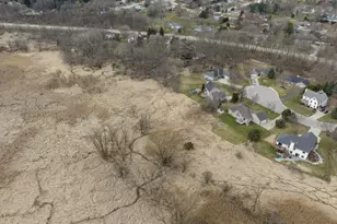 W231N7020 Homestead Ct, Sussex, WI 53089 - Photo 47