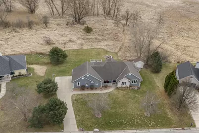 W231N7020  Homestead Ct, Sussex, WI 53089 - Photo 7