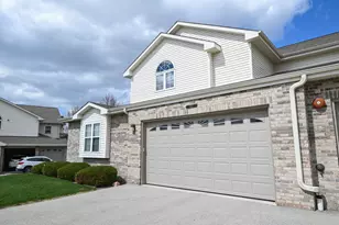 9267 S 54th St, Franklin, WI 53132 - Photo 37