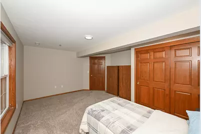 9267 S 54th St, Franklin, WI 53132 - Photo 29