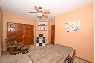 9267 S 54th St, Franklin, WI 53132 - Photo 15