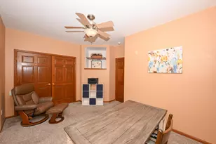 9267 S 54th St, Franklin, WI 53132 - Photo 15