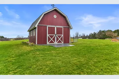 W1097  Spring Prairie Rd, Spring Prairie, WI 53105 - Photo 9