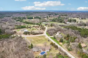 W338S4370 Drumlin Dr, Genesee, WI 53118 - Photo 77