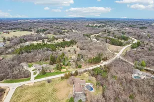 W338S4370 Drumlin Dr, Genesee, WI 53118 - Photo 79