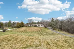 W338S4370 Drumlin Dr, Genesee, WI 53118 - Photo 67