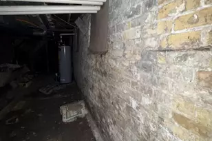 2024 W Pierce St, Milwaukee, WI 53204 - Photo 7