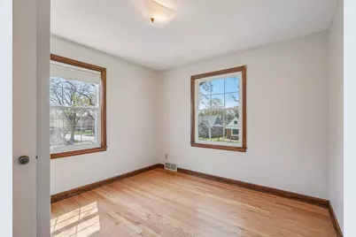 2360 N 83rd St, Wauwatosa, WI 53213 - Photo 21