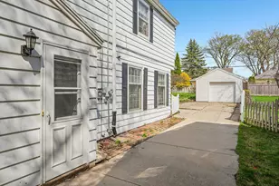 2360 N 83rd St, Wauwatosa, WI 53213 - Photo 31