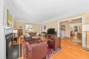 2400 E Newton Ave, Shorewood, WI 53211 - Photo 17