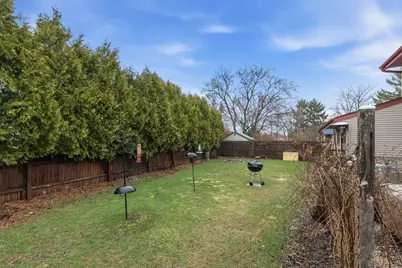 1326 W Zedler Ln, Mequon, WI 53092 - Photo 29