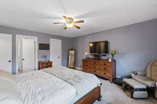 1326 W Zedler Ln, Mequon, WI 53092 - Photo 19