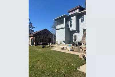 W204N16640  Jackson Dr, Jackson, WI 53037 - Photo 3