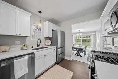 76  Orchard St, Williams Bay, WI 53191 - Photo 9