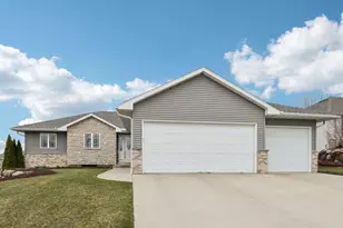 208 Steeple Ct, Johnson Creek, WI 53038 - Photo 39