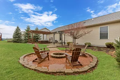 343  Homestead Dr, Twin Lakes, WI 53181 - Photo 3