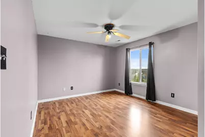 W134N6585  Lilly Creek Dr, Menomonee Falls, WI 53051 - Photo 27