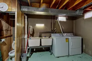 243 Hillcrest Ln, Jefferson, WI 53549 - Photo 47