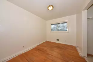 10529 W Caldwell Ave, Milwaukee, WI 53225 - Photo 19