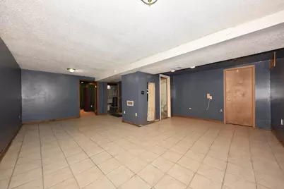 10529 W Caldwell Ave, Milwaukee, WI 53225 - Photo 25