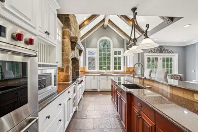 21065  Bradford Ln, Brookfield, WI 53045 - Photo 7