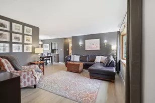 N64W15472 Sunny Dale Dr, Menomonee Falls, WI 53051 - Photo 9