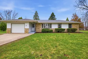 N64W15472 Sunny Dale Dr, Menomonee Falls, WI 53051 - Photo 1