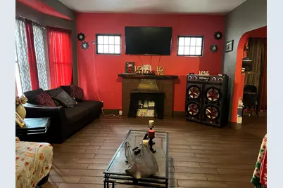 941 S 35th St, Milwaukee, WI 53215 - Photo 3