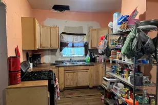 941 S 35th St, Milwaukee, WI 53215 - Photo 5