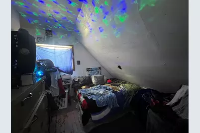 941 S 35th St, Milwaukee, WI 53215 - Photo 9