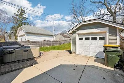 2036 N 84th St, Wauwatosa, WI 53226 - Photo 43
