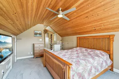 2036 N 84th St, Wauwatosa, WI 53226 - Photo 27