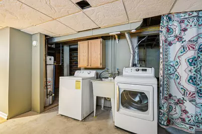 2036 N 84th St, Wauwatosa, WI 53226 - Photo 37