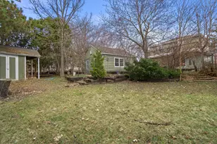 2207 N 119th St, Wauwatosa, WI 53226 - Photo 37